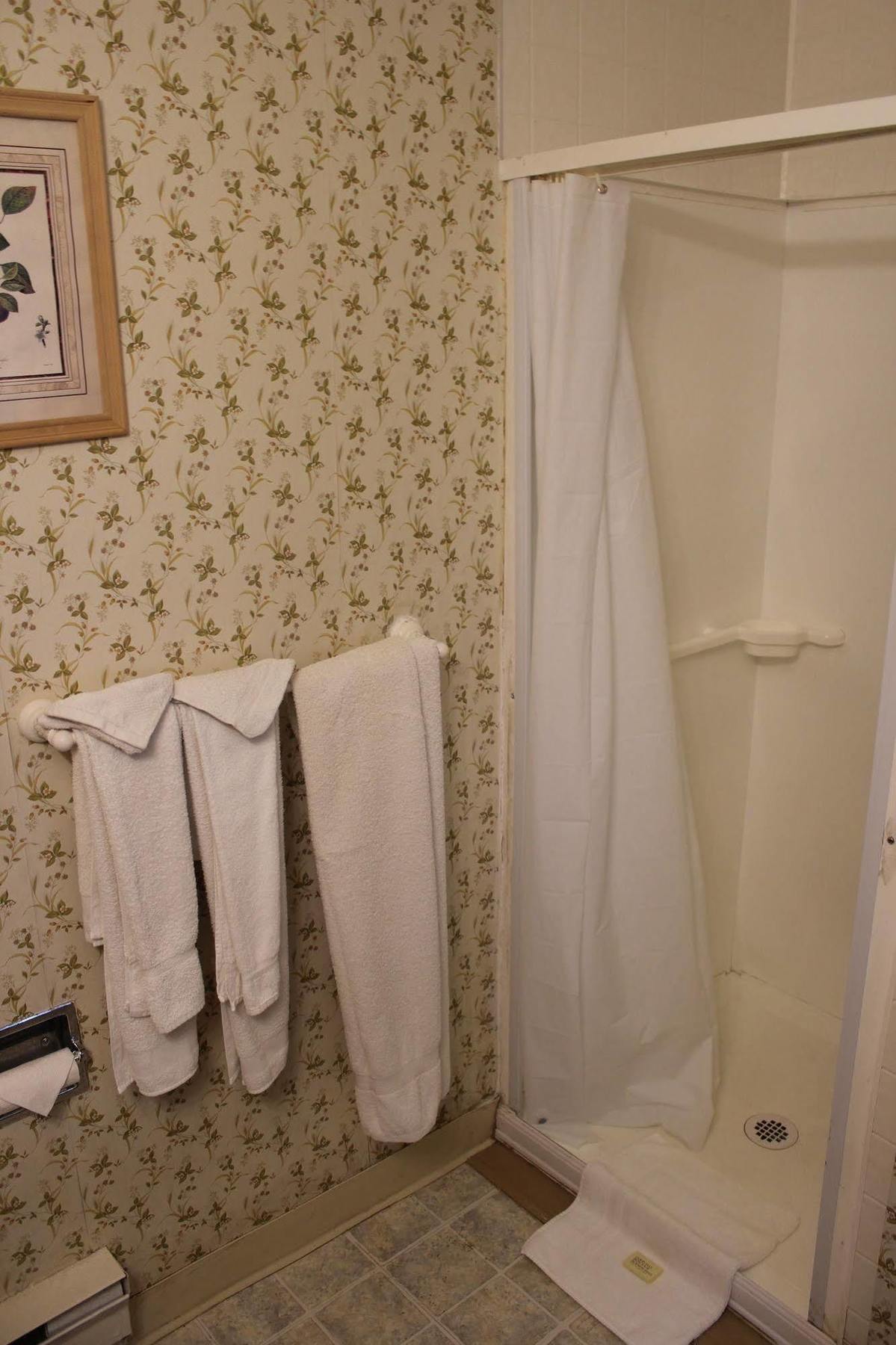 Sea Breeze Inn Hyannis Port Luaran gambar
